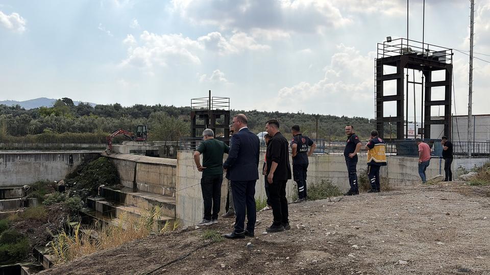 OSMANİYE'DE KAYIP GÜLHAN İÇİN CANSIZ MANKENLE İZ SÜRÜLÜYOR ANNE KARABACAK: "KIZIMIN BİR SAÇININ TELİ KALMIŞSA BULUNSUN, BİR MEZAR TAŞI OLSUN"