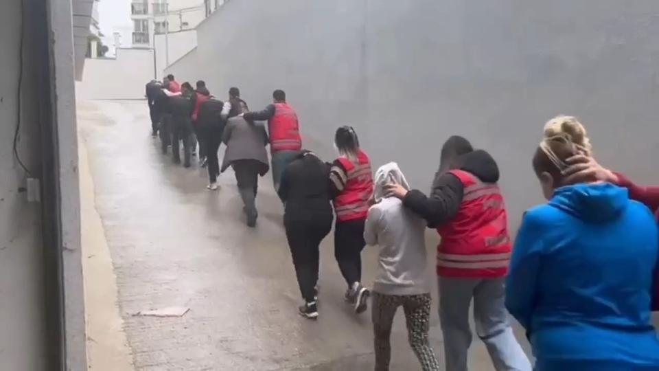 3 ilde fuhuş çetesi operasyonu: 9 tutuklama