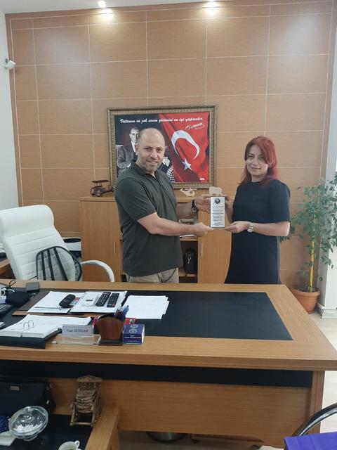 DÜNYADA 17 ÖĞRETMENE VERİLEN ÖDÜLÜ ALDI, AYDIN'IN GURURU OLDU