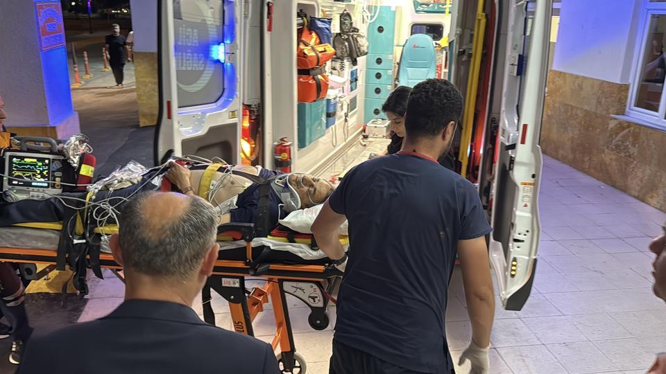 Trafik kazası geçiren Vali hayatını kaybetti