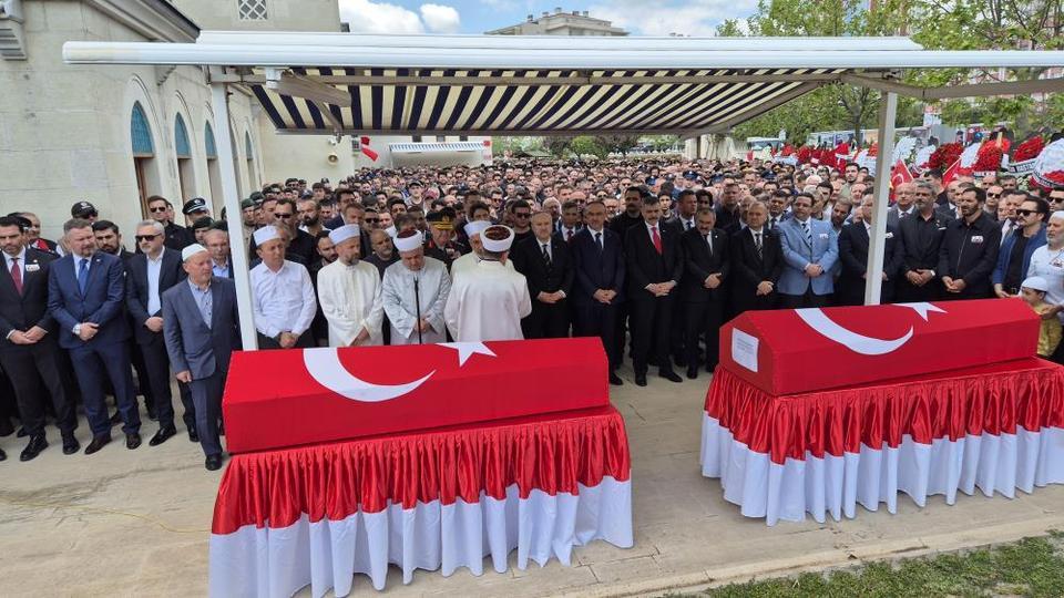 Şehit olan 2 polis memuru son yolculuklarına uğurlandı