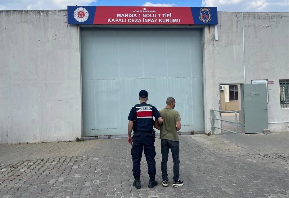42 suçtan aranan zanlı yakalandı