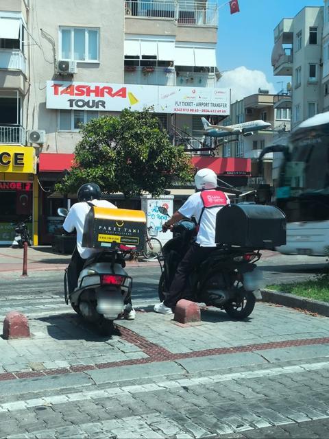 Yaya yolları ve kaldırım işgali yapan motosikletlere 136 bin TL ceza