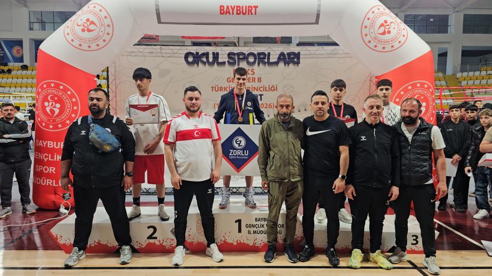 Aydınlı sporcular, şampiyonadan 3 madalya ile döndü
