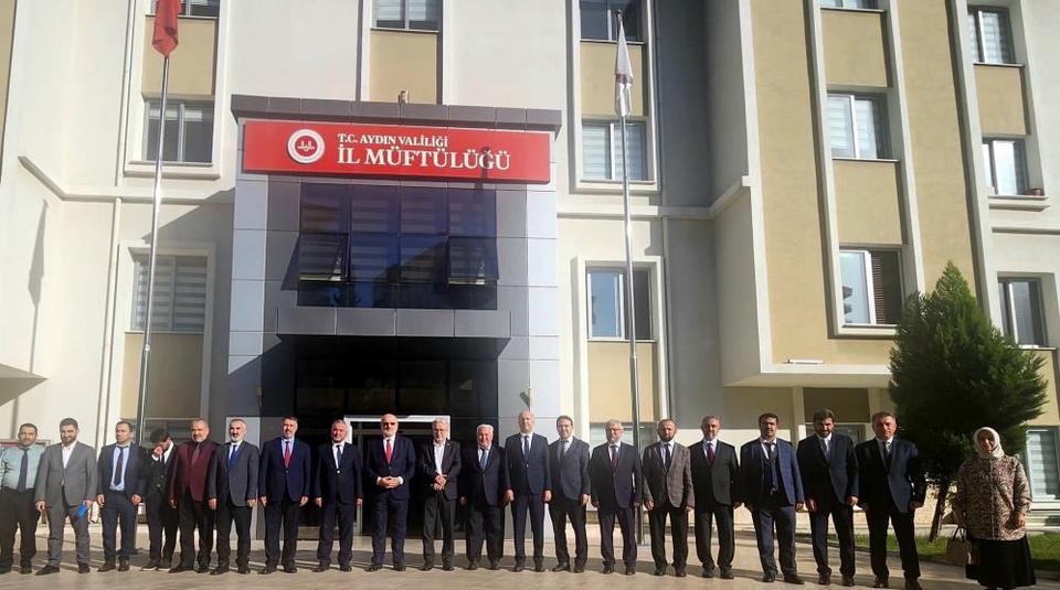 Diyanet İşleri Başkan Yardımcıs Şahin, Aydın'da bir dizi ziyaret gerçekleştirdi
