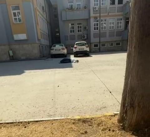AYT OTURUMUNA TYT BELGESİYLE GELDİ: GELECEĞİ BİR YIL ERTELENEN ADAY, BAYGINLIK GEÇİRDİ
