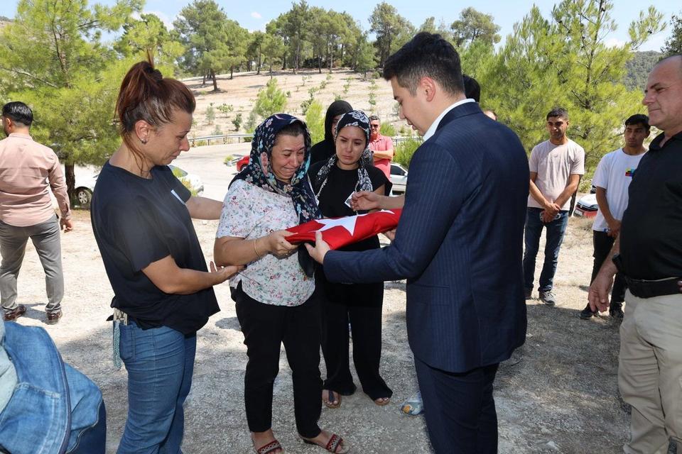 KIBRIS GAZİSİ GÜDEN DÜZENLENEN TÖREN İLE SON YOLCULUĞUNA UĞURLANDI