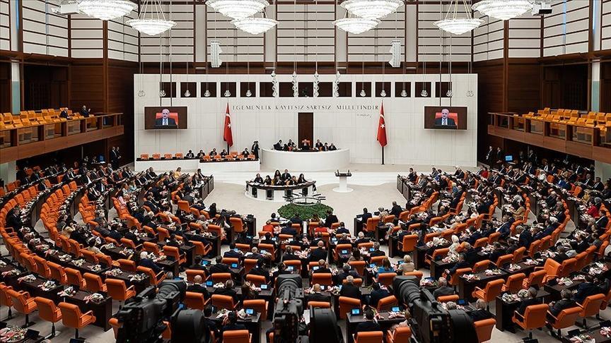 Memurlukta tecrübe şartı artıyor, belediyelere ek mali yük geliyor