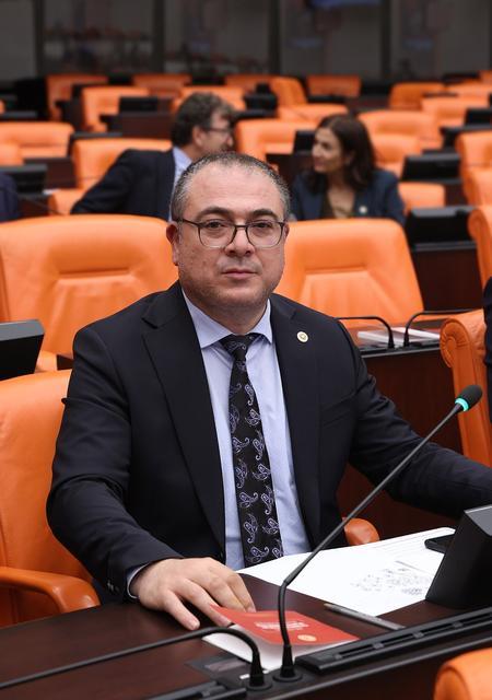 Karakoz'dan hükümete çağrı: "İthalatçıya değil, zeytincimize zeytinimize sahip çıkın"