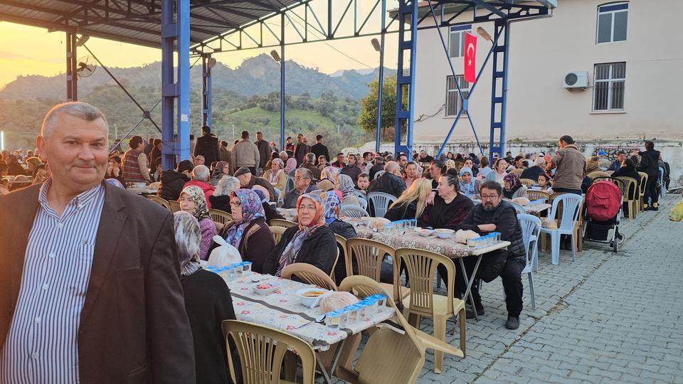 AYDIN'DA İMECE USULÜ İFTARA BÜYÜK İLGİ 8 YILDIR DEVAM EDİYOR