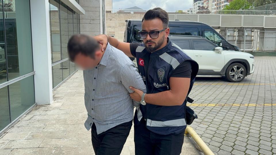 SEMT PAZARINDA GENÇ KADINA ELLE TACİZE GÖZALTI