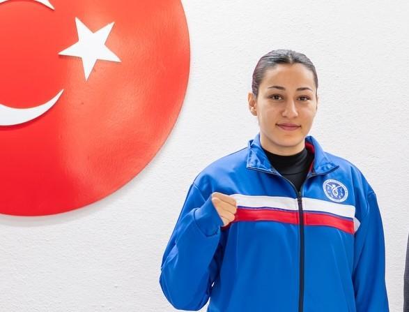 Milli sporcu Delikurt, Aydın Büyükşehir Belediyespor'da