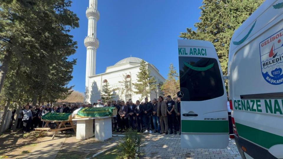 Alabora olan tekne battı: 2 ölü