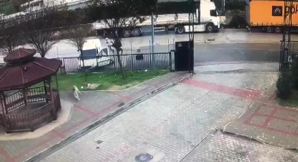 Kız kaçırma husumeti kanlı bitti: Saldırgan baba ve oğluna kurşun yağdırdı