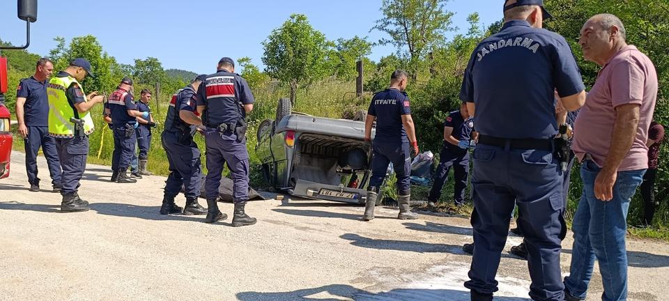 Takla atan otomobilin sürücüsü hayatını kaybetti
