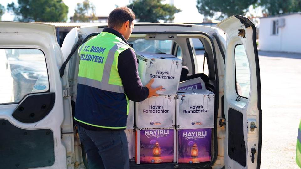 Başkan Gençay: "Ramazan'da sofralarımız paylaştıkça güzel"