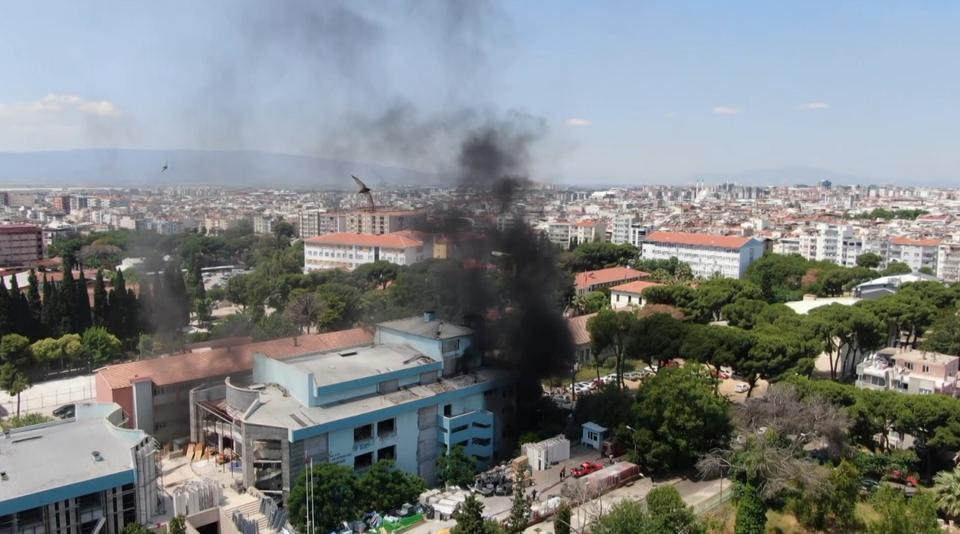 Aydın’ın göbeğinden yükselen kara dumanlar panikletti