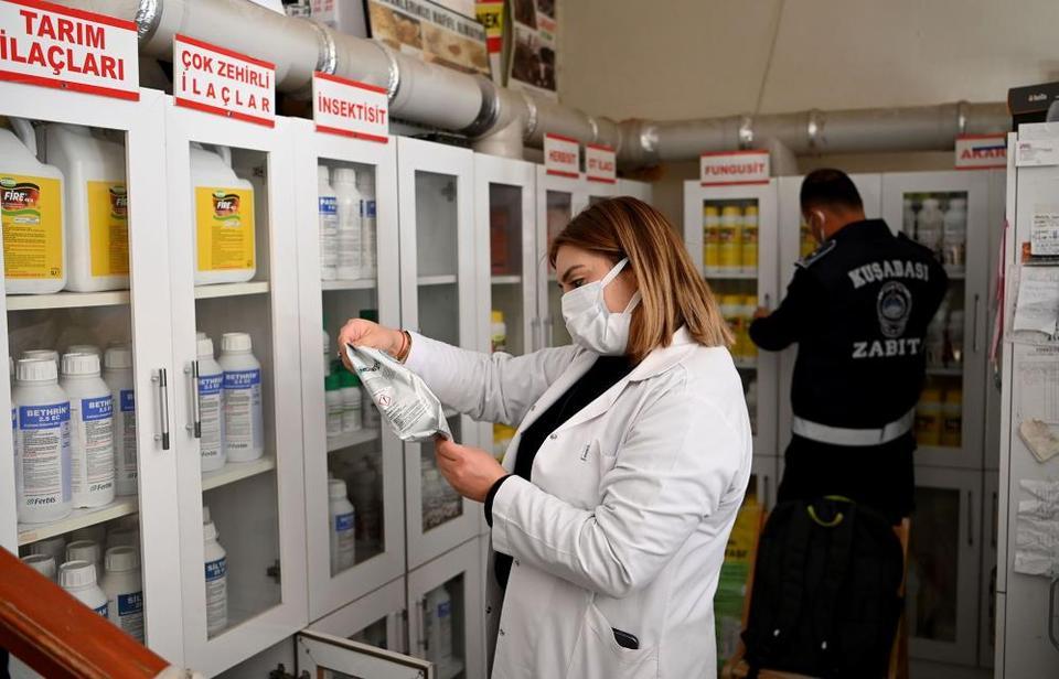 Kuşadası Belediyesi halk sağlığını tehlikeye atan ihmallere geçit vermiyor