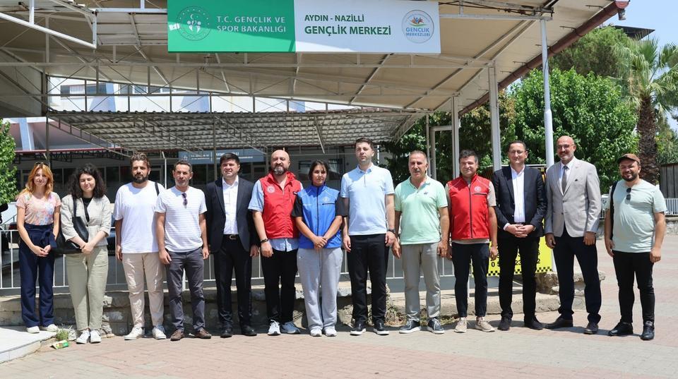 Genel Müdür Efendioğlu Nazilli’de gençlerle buluştu