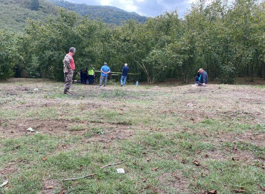 Devrilen traktörün altında kalan yaşlı adam hayatını kaybetti