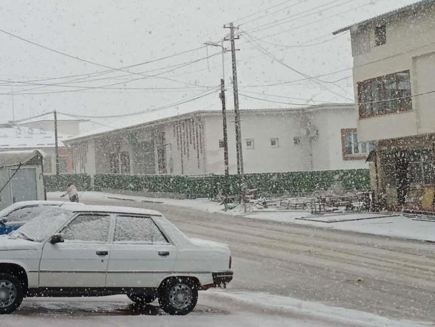 Yılın ilk kar yağışı başladı