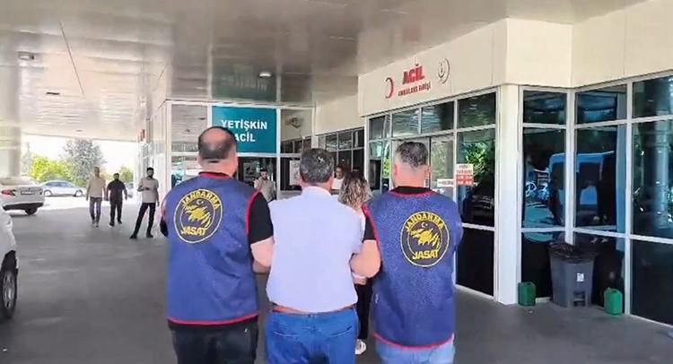 ÇANTA İÇERİSİNDE ÖLÜ BULUNAN BEBEĞİN FAİLLERİ 20 SENE SONRA YAKALANDI