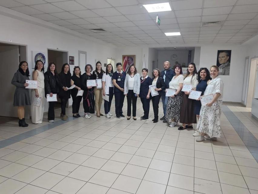 ADÜ Hastanesi’nde ameliyathane hemşirelerine sertifikalı eğitim