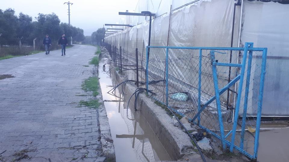 GERMENCİK GÜMÜŞKÖY SERALARINA SU BASTI