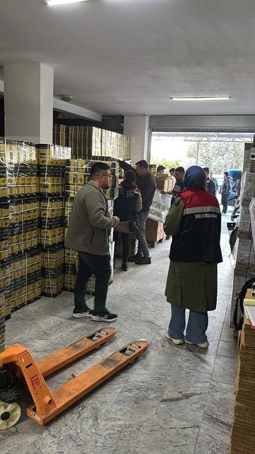 JANDARMA'DAN SAHTE YAĞ BASKINI YAPILAN BASKINDA 11 BİN 200 HİLELİ YAĞ ELE GEÇİRİLDİ