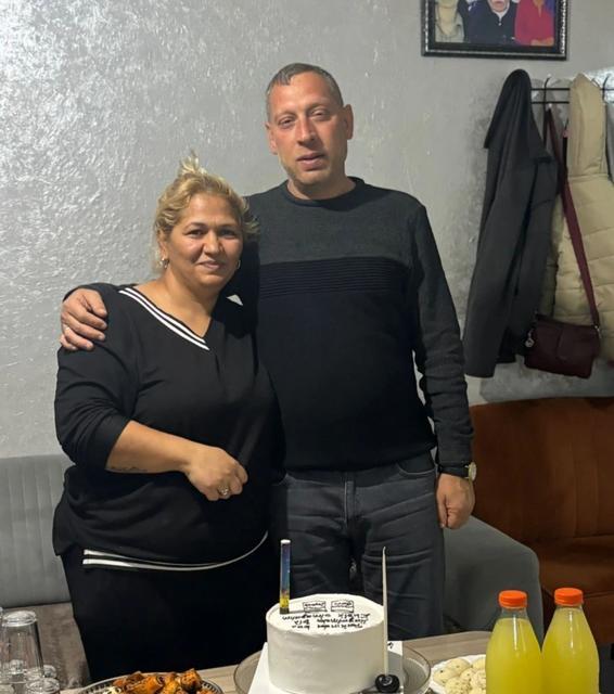 (DÜZELTME) ENİŞTESİNİ VE KIZ KARDEŞİNİ ÖLDÜRDÜ, "ENİŞTEMİN EŞİMLE İLİŞKİSİ OLDUĞUNU DÜŞÜNDÜM" DEDİ BURSA'DA KANLI PUSU: SOKAK ORTASINDA KARI-KOCAYI KURŞUN YAĞMURUNA TUTTU