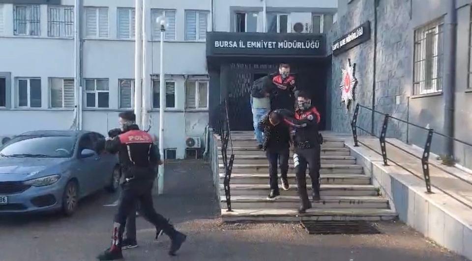 Fuhuş operasyonu: 22 gözaltı