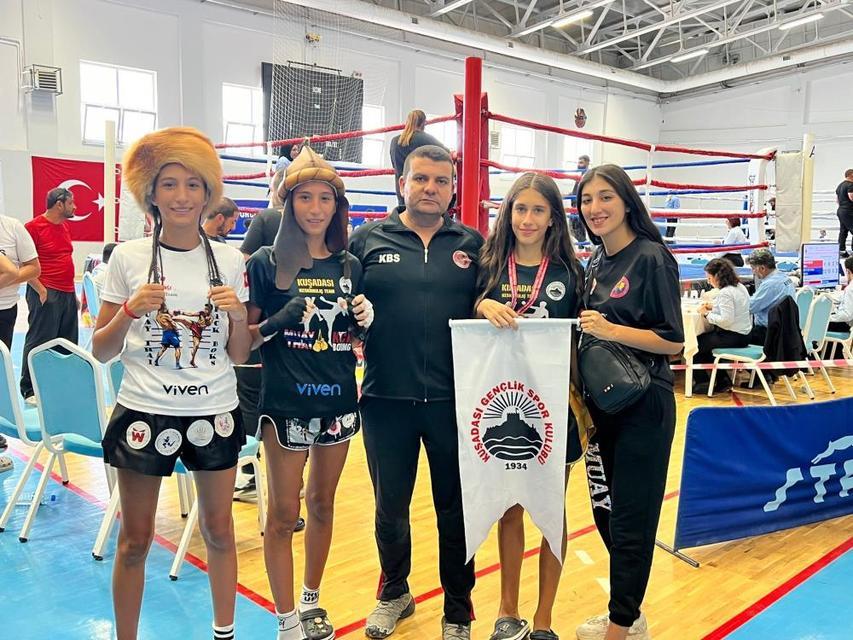 Kuşadasısporlu Yıldırım, Türkiye şampiyonu oldu