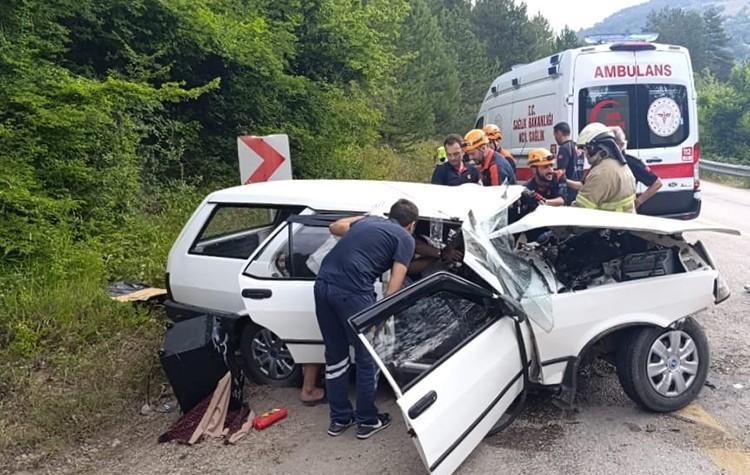 Kontrolden çıkan tırın dorsesi faciaya neden oldu: 1 ölü 2 yaralı