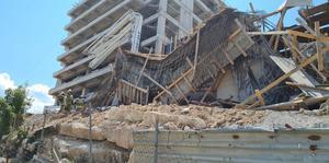 İzmir'de bir inşaatta yaşanan çökme sonucu 3 işçi yaralandı